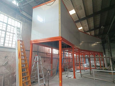 China-Pulverbeschichtungslinie mit beweglicher Ketteninstallation